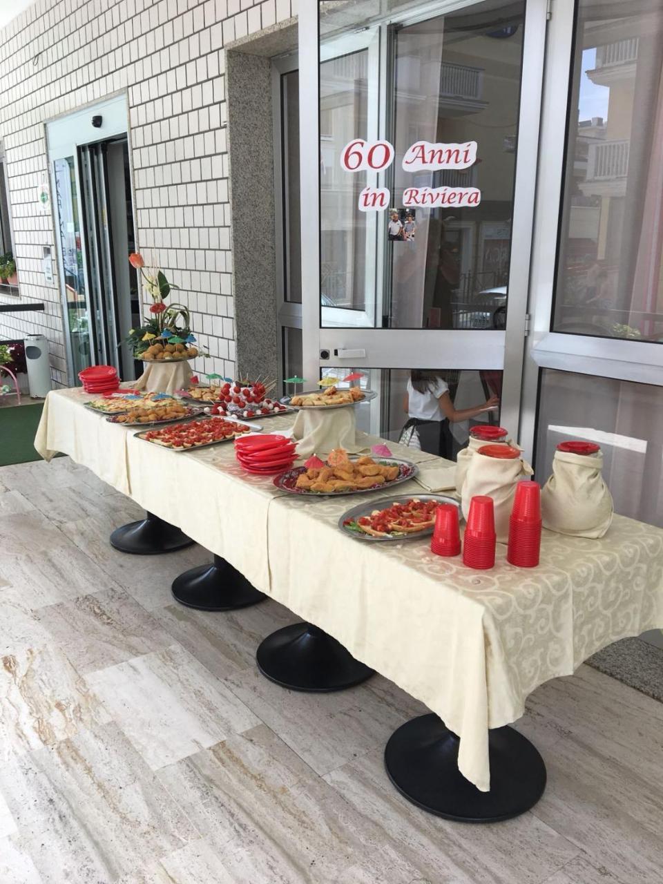 Albergo Sabrina Римини Екстериор снимка